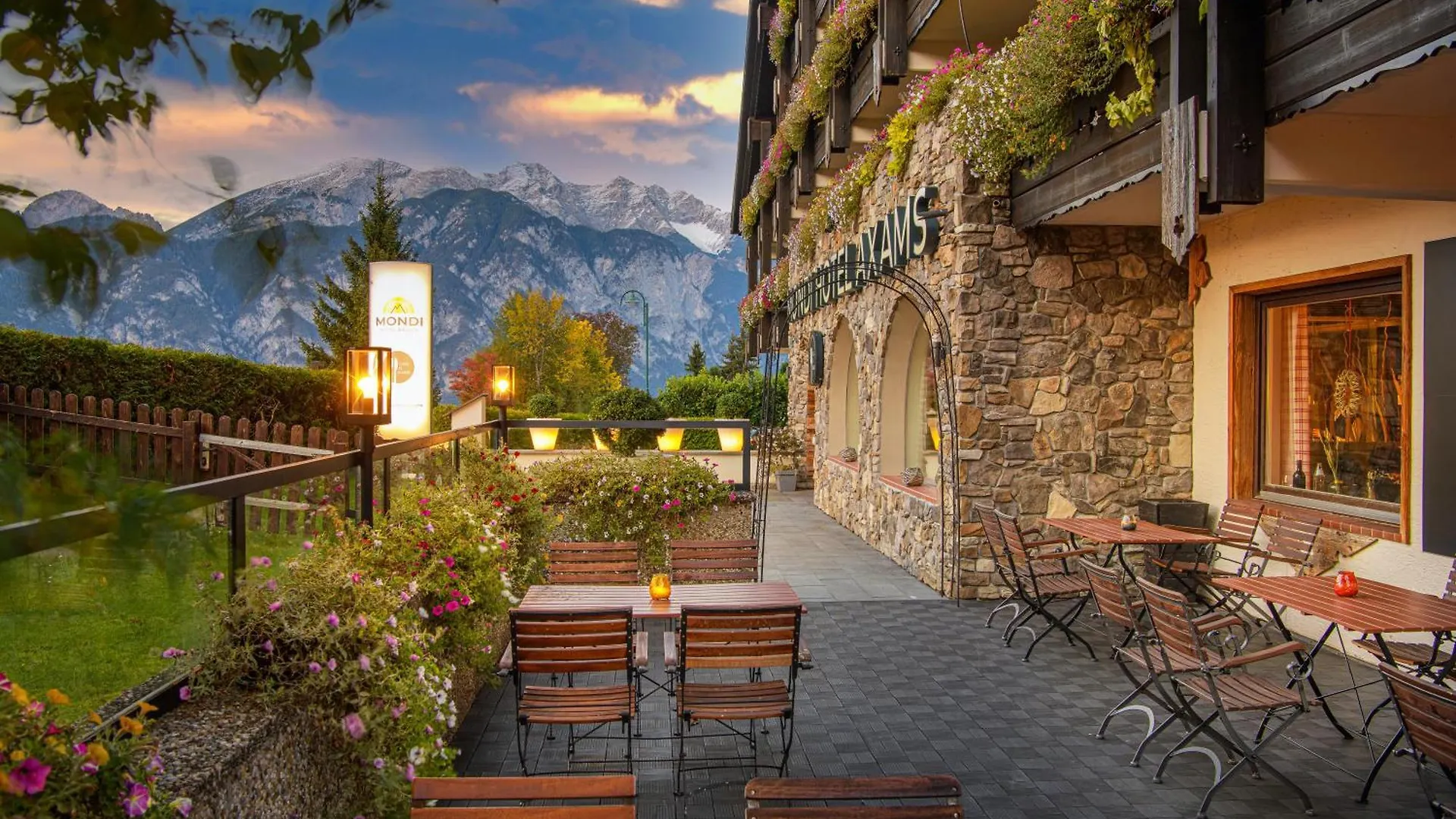 Mondi Hotel Axams Aparthotel