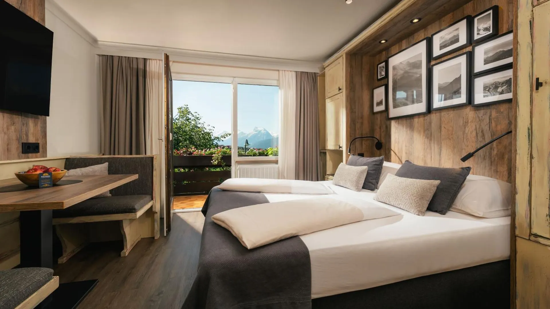 Mondi Hotel Axams 4*,  Østrig
