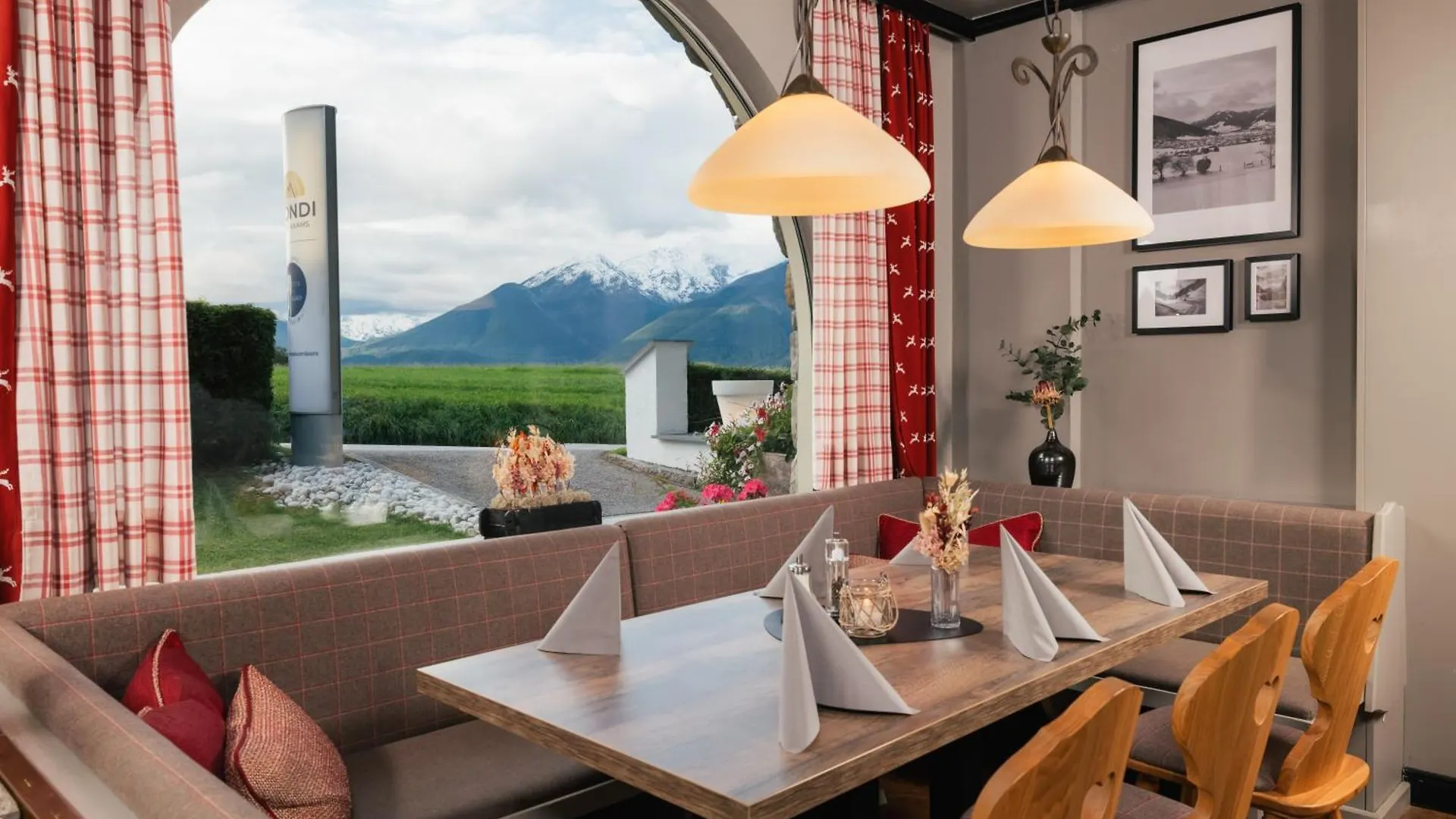 Mondi Hotel Axams 4*,